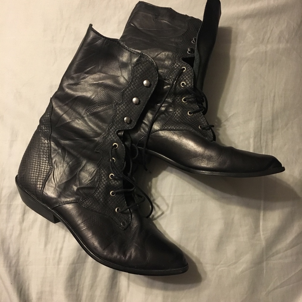 Black Boots